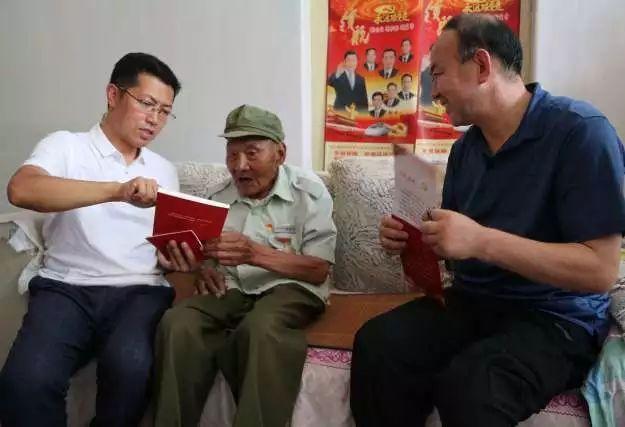 当高中班主任是一种怎样的体验？游戏画面